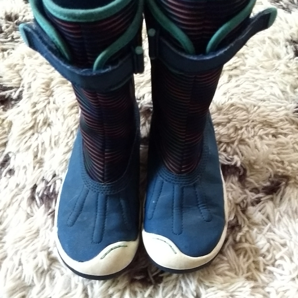 Little kid, size 12 Plae Thandi Boots